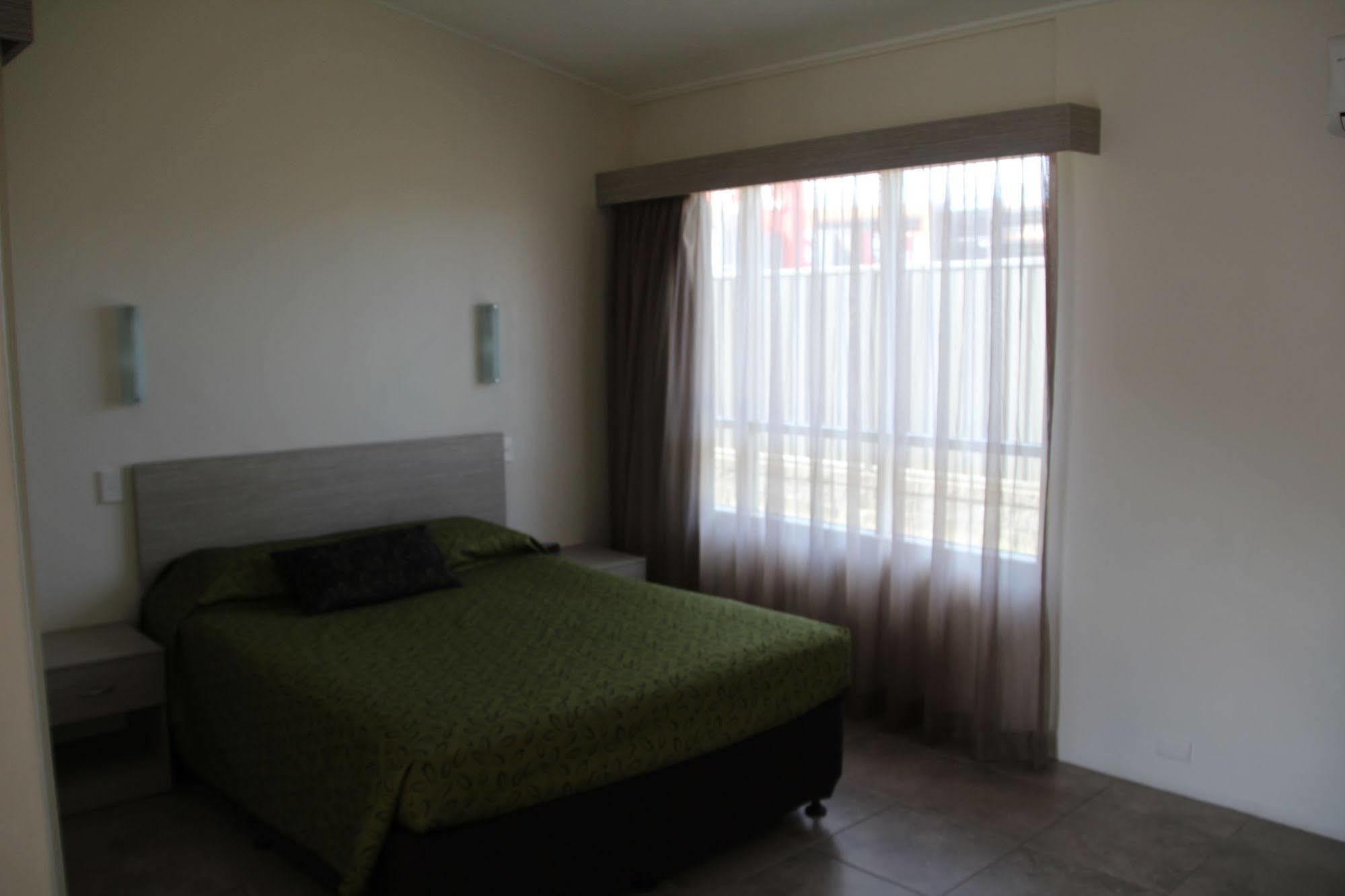 Ashwood Motel Госфорд Екстериор снимка