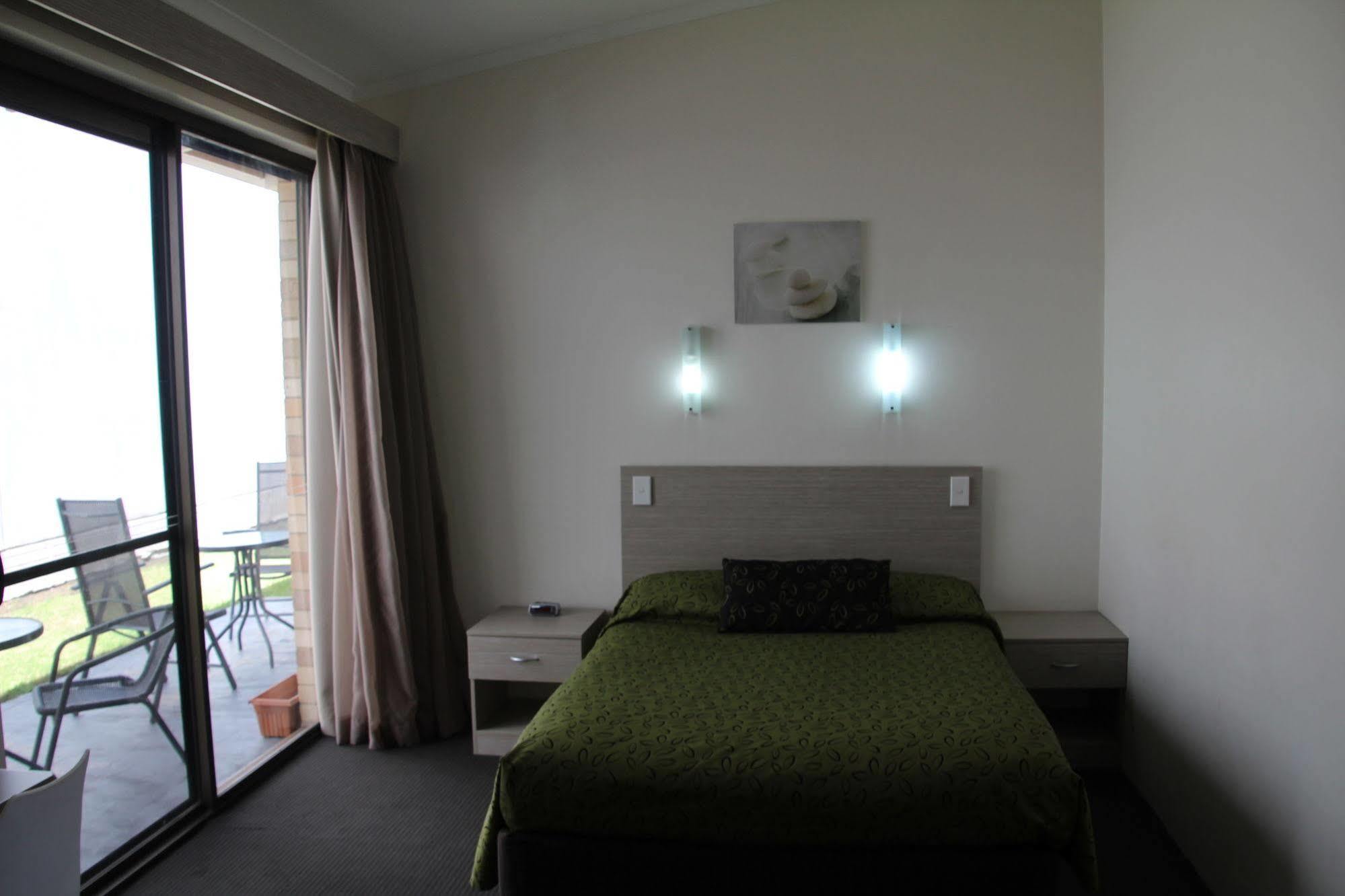 Ashwood Motel Госфорд Екстериор снимка