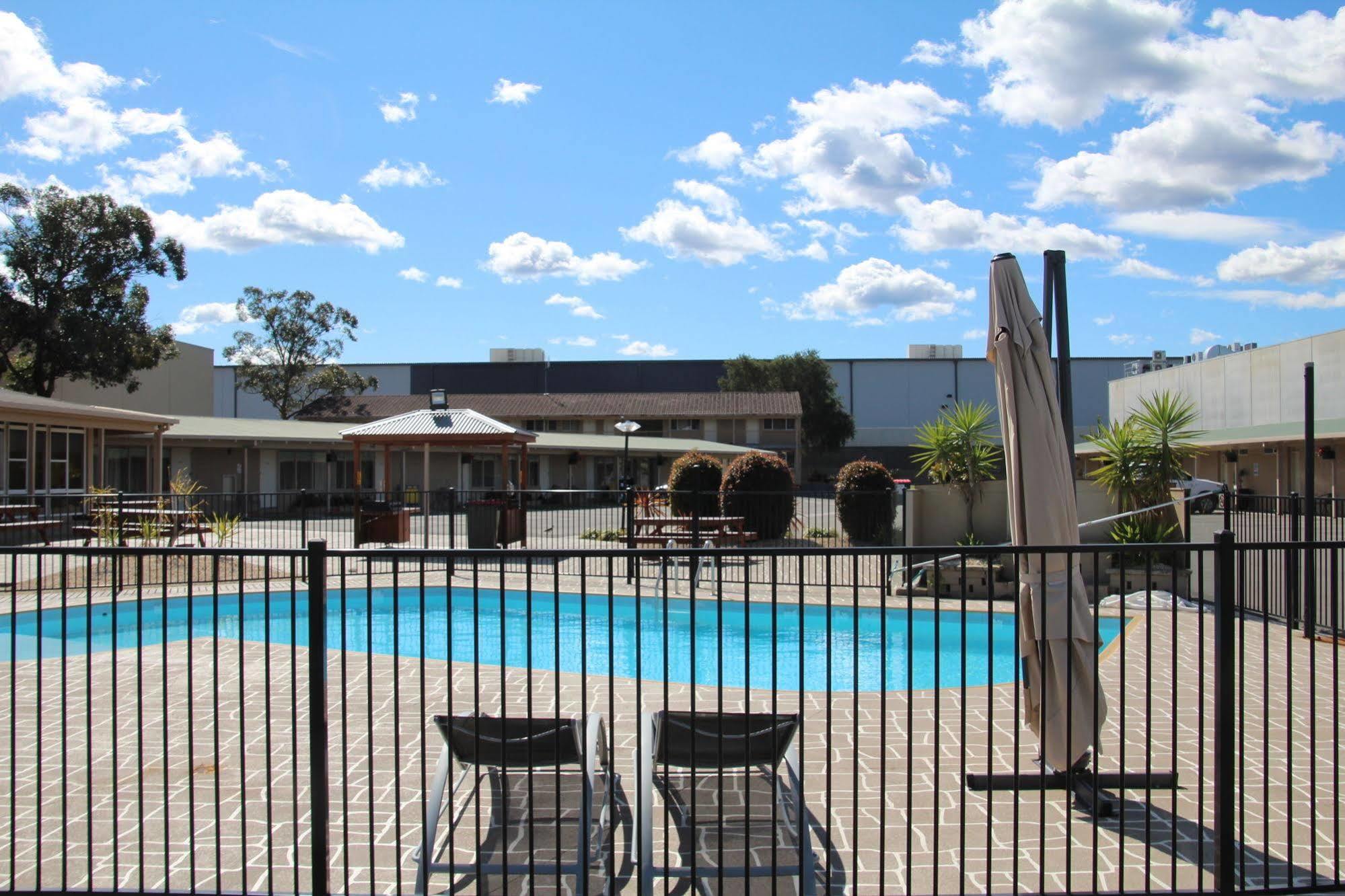 Ashwood Motel Госфорд Екстериор снимка